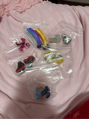Rainbow high doll shoes lot 7